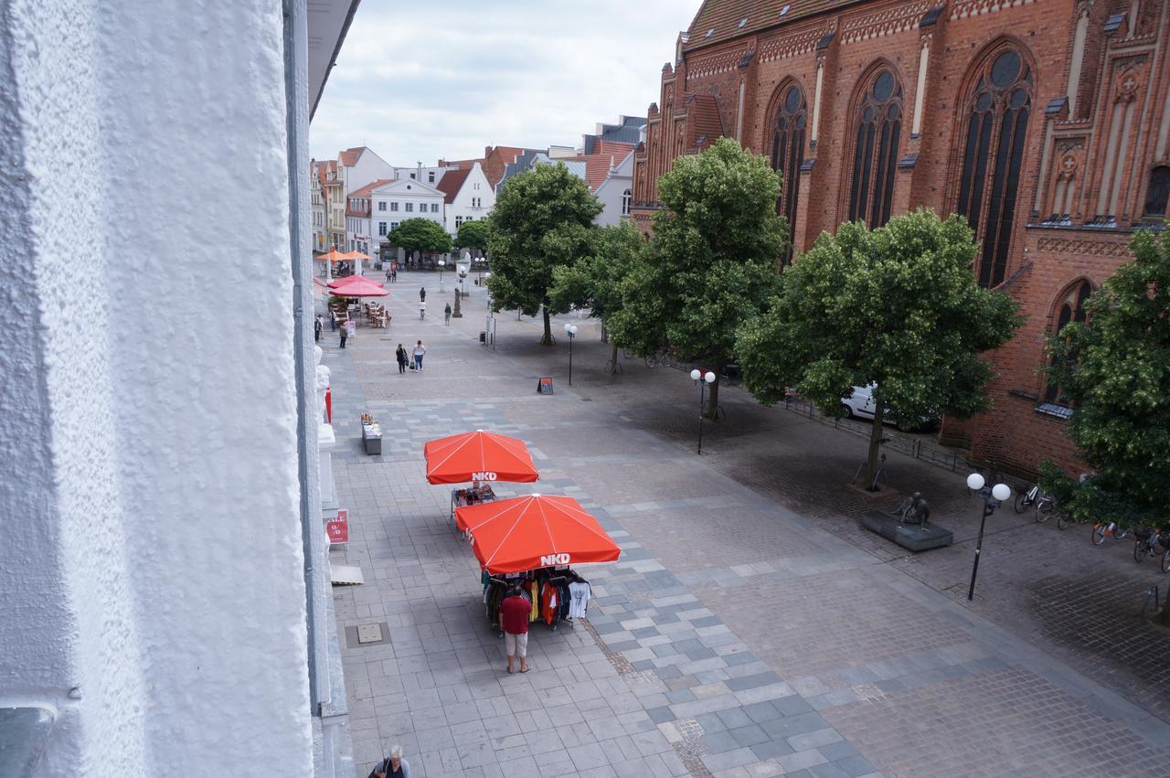 sweet dream hostel&pension Güstrow Buitenkant foto